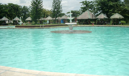 The swimming pool 